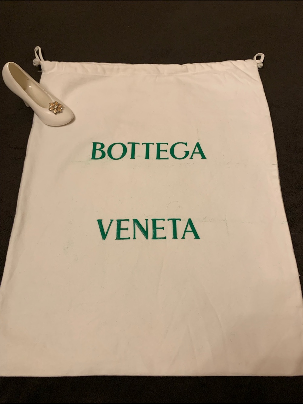 BOTTEGA VENETA creme’ color brushed, cotton, larger, drawstring, dust bag VVGUC+